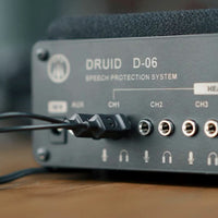 DRUID D-06 Back View Showing Headphone Jacks