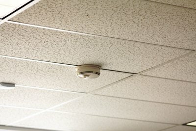 SGSDBVAC Hidden Smoke Detector Camera Mounted On Ceiling